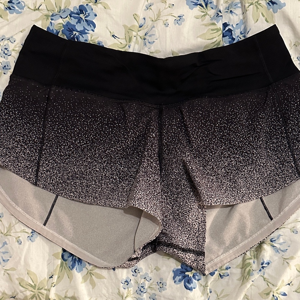 Lululemon Speed Up Shorts Size 2 2.5”